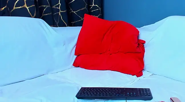 Snapshot of andboyfor6 chatting on March 1, 1:40 pm andboyfor6 online show from March 1, 1:40 pm