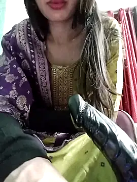 Noor Darliing online show from December 13, 8:04 pm