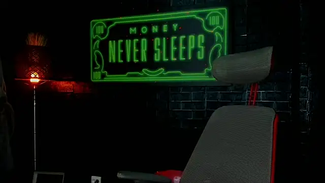 Snapshot of LexXHardy chatting on February 5, 8:32 am LexXHardy online show from February 5, 8:32 am