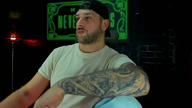 Snapshot of LexXHardy chatting on February 5, 12:17 pm LexXHardy online show from February 5, 12:17 pm