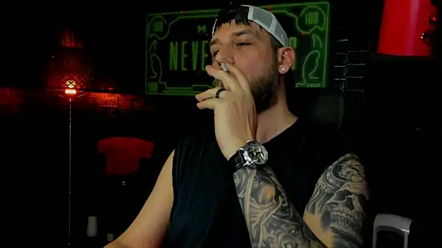 Snapshot of LexXHardy chatting on February 20, 4:25 pm LexXHardy online show from February 20, 4:25 pm