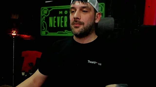 Snapshot of LexXHardy chatting on March 7, 10:43 pm LexXHardy online show from March 7, 10:43 pm