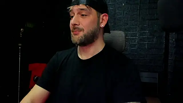 Snapshot of LexXHardy chatting on March 11, 9:15 pm LexXHardy online show from March 11, 9:15 pm