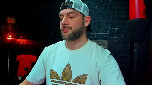 Snapshot of LexXHardy chatting on March 12, 11:22 pm LexXHardy online show from March 12, 11:22 pm