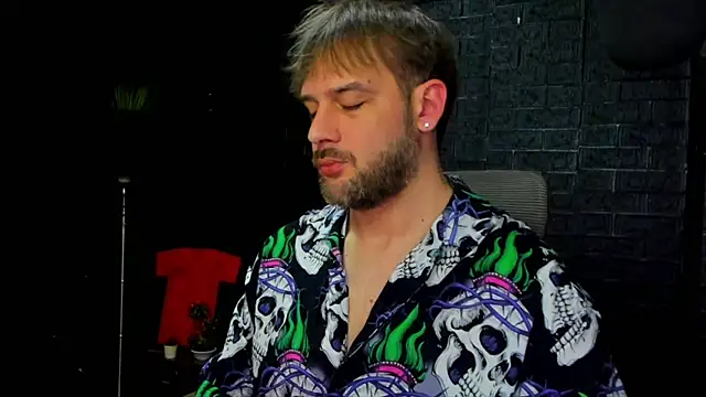 Snapshot of LexXHardy chatting on March 14, 8:28 pm LexXHardy online show from March 14, 8:28 pm