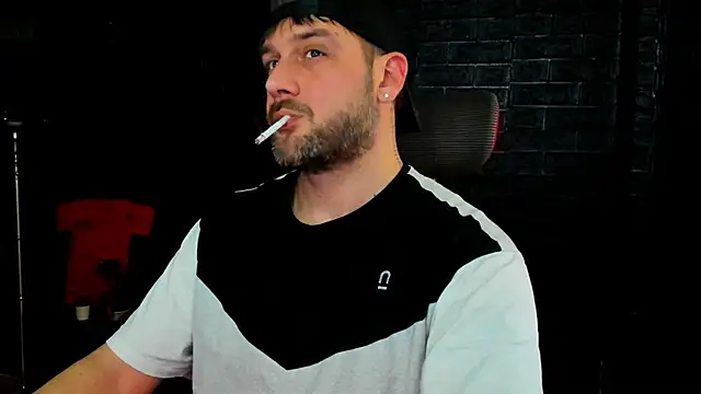 Snapshot of LexXHardy chatting on March 15, 9:19 am LexXHardy online show from March 15, 9:19 am