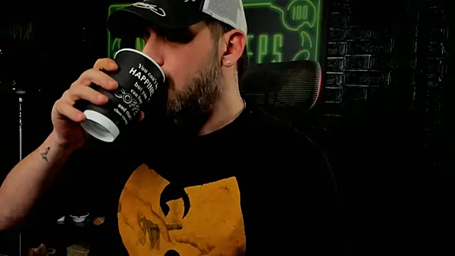 Snapshot of LexXHardy chatting on March 19, 7:40 am LexXHardy online show from March 19, 7:40 am