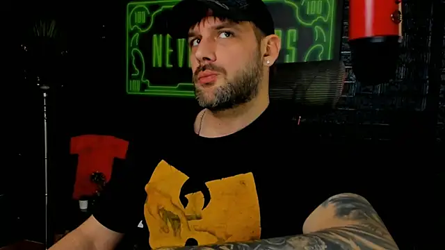 Snapshot of LexXHardy chatting on March 19, 1:29 pm LexXHardy online show from March 19, 1:29 pm