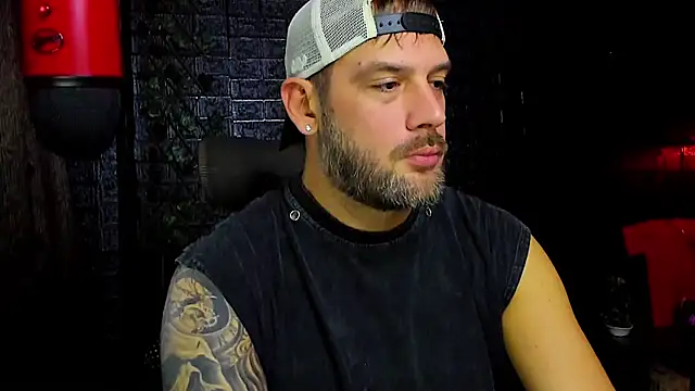 Snapshot of LexXHardy chatting on September 12, 6:13 am LexXHardy online show from September 12, 6:13 am