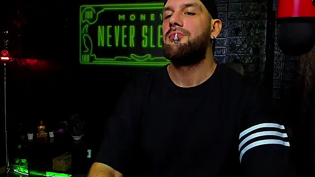 Snapshot of LexXHardy chatting on October 4, 3:54 pm LexXHardy online show from October 4, 3:54 pm