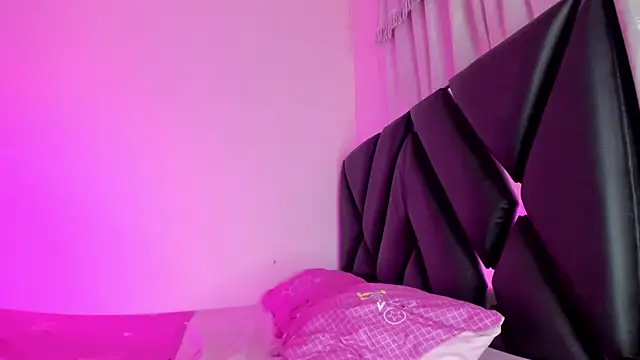 stephany doll  online show from March 29, 4:07 pm