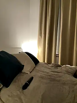 Snapshot of secretcrazy69 chatting on December 3, 7:11 pm secretcrazy69 online show from December 3, 7:11 pm