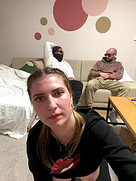 Snapshot of secretcrazy69 chatting on December 3, 10:51 pm secretcrazy69 online show from December 3, 10:51 pm