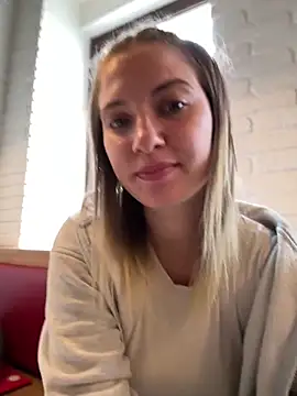 Snapshot of secretcrazy69 chatting on September 23, 9:45 am secretcrazy69 online show from September 23, 9:45 am