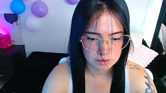 Isa Maiden1 online show from April 4, 5:21 pm