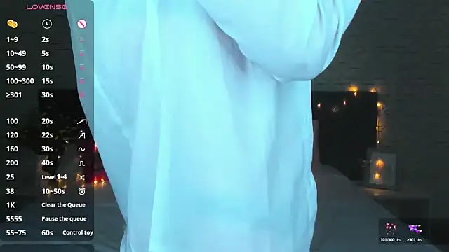 Snapshot of Linda_Bryant chatting on January 30, 3:44 am Linda Bryant online show from January 30, 3:44 am