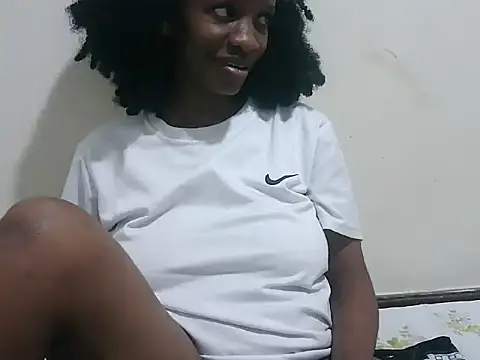 prettybeee online show from January 18, 10:24 pm