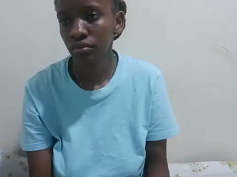 prettybeee online show from February 9, 11:42 pm