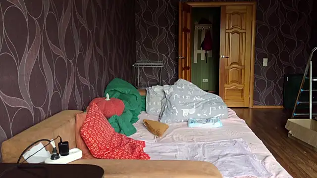 MiriamOr online show from October 27, 8:07 am