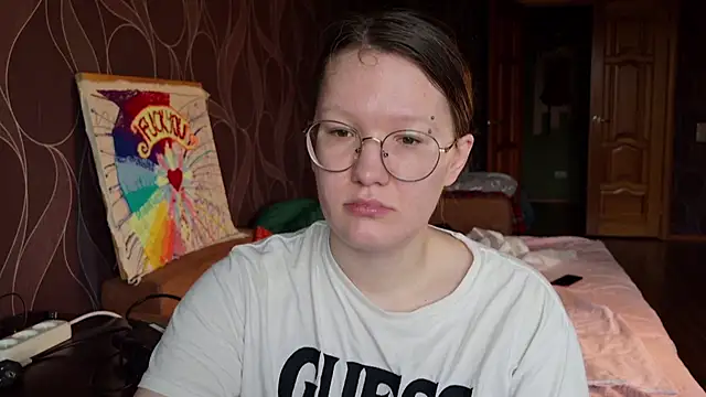 MiriamOr online show from October 31, 7:42 am