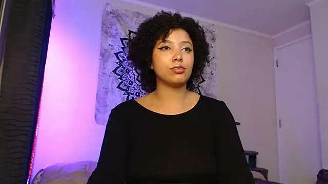 Snapshot of michell_bling1 chatting on January 25, 3:09 am michell bling1 online show from January 25, 3:09 am