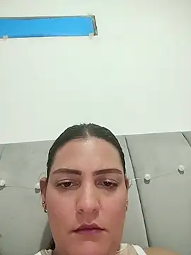 Mia Hampton online show from June 20, 10:45 pm