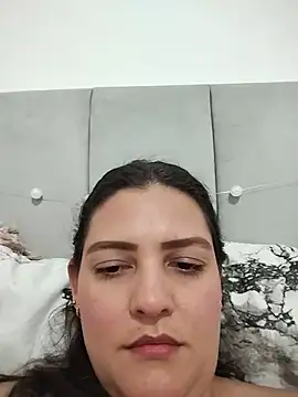 Mia Hampton online show from July 2, 9:43 pm