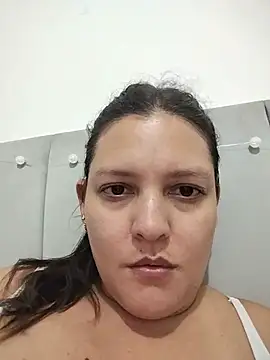 Mia Hampton online show from July 25, 9:56 pm