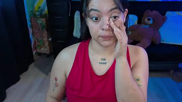 Cuttiealice online show from September 26, 11:47 am