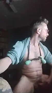 MaxSpadeErotica online show from May 23, 6:51 am