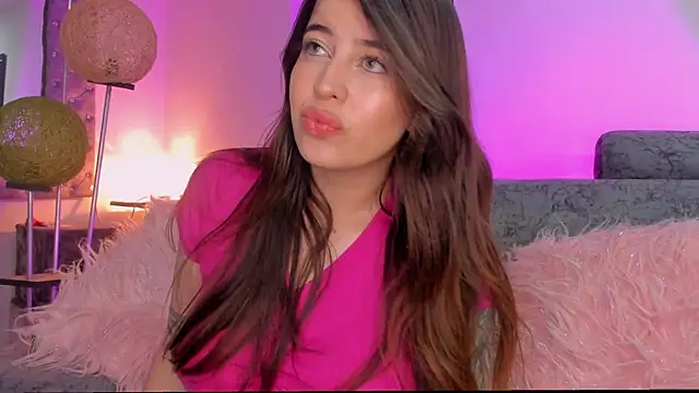 zoe kittylove online show from January 14, 5:46 am