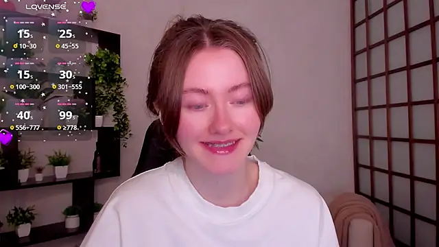 KateCuddle online show from February 9, 3:10 am