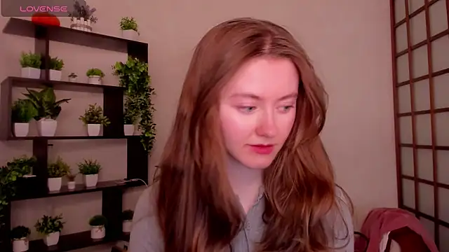 KateCuddle online show from April 15, 2:18 am