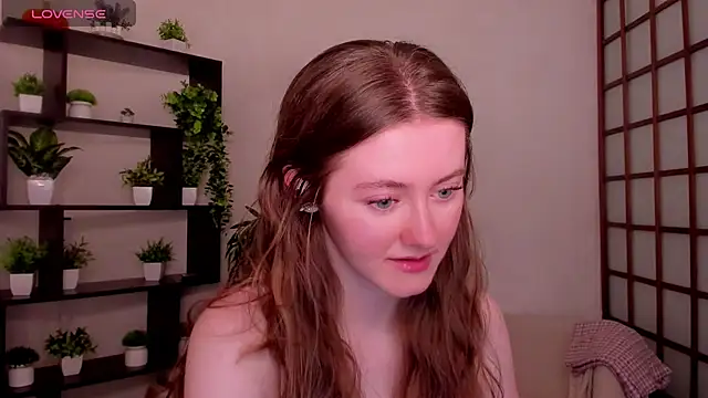 Snapshot of KateCuddle chatting on June 22, 2:24 am KateCuddle online show from June 22, 2:24 am