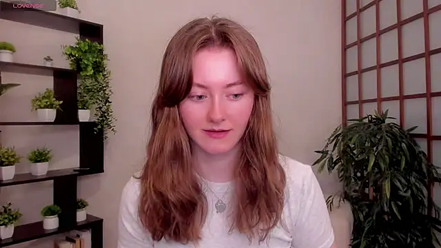 Snapshot of KateCuddle chatting on July 29, 2:10 am KateCuddle online show from July 29, 2:10 am