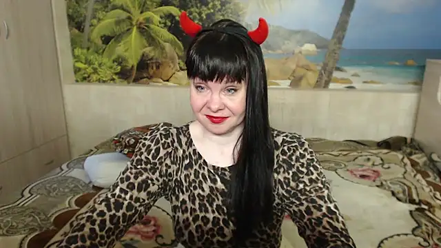 Snapshot of Aphelandra chatting on February 19, 12:00 pm Aphelandra online show from February 19, 12:00 pm