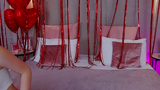 Betty Bridge online show from February 11, 6:08 am