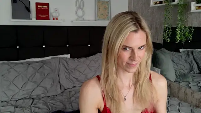 Snapshot of Amber_riivers chatting on March 7, 12:12 pm Amber riivers online show from March 7, 12:12 pm