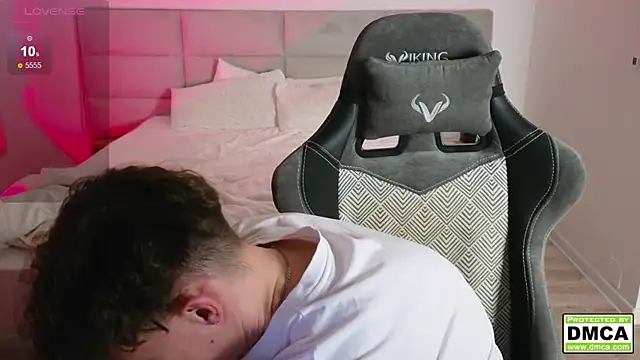 cute thomas online show from February 1, 12:29 am