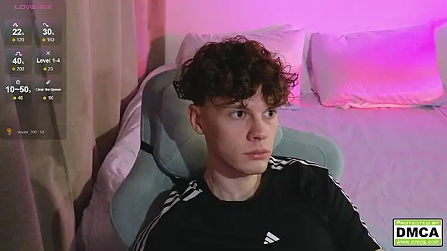 cute thomas online show from March 9, 7:29 pm