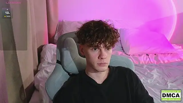 cute thomas online show from March 11, 7:53 pm