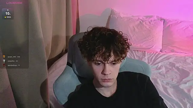 cute thomas online show from March 24, 9:53 pm