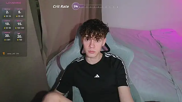 cute thomas online show from April 11, 7:07 pm