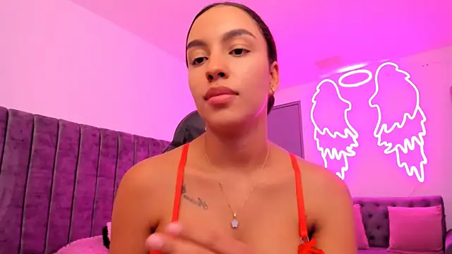 Snapshot of xiomara__cortes chatting on September 30, 12:48 am xiomara cortes online show from September 30, 12:48 am