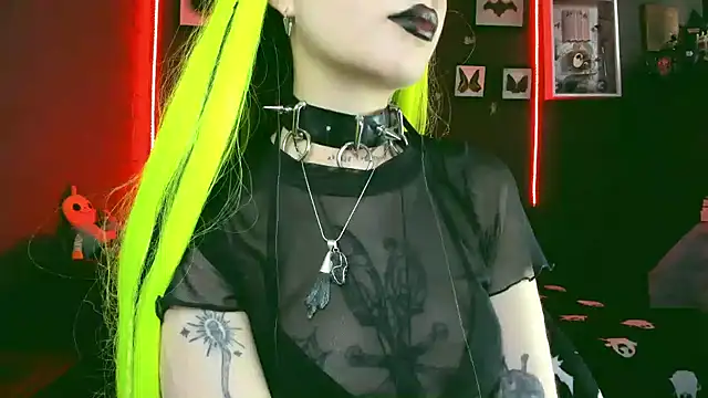 Snapshot of insania_9999_ chatting on March 11, 7:47 pm insania 9999 online show from March 11, 7:47 pm