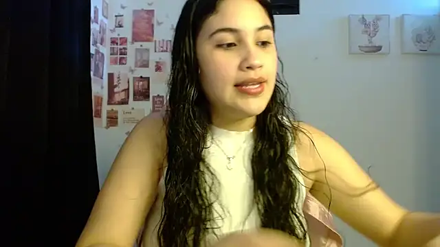 InocentHeaven1 online show from April 14, 12:22 pm