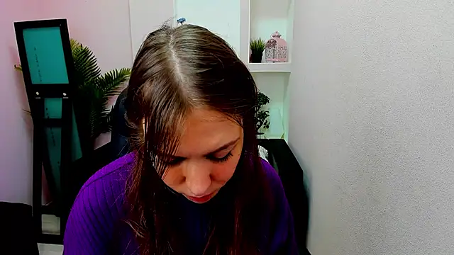 Persephoni online show from February 3, 8:35 am