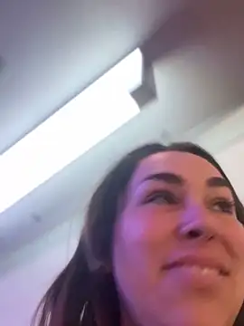 LeaGambit   online show from January 2, 8:57 pm