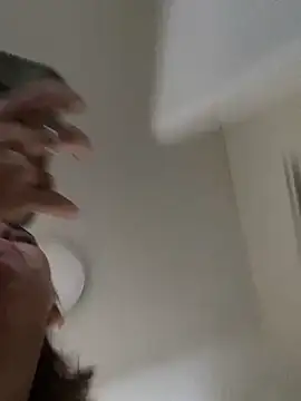 LeaGambit   online show from September 24, 4:43 pm