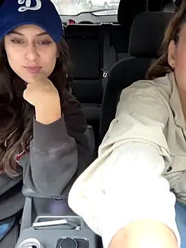 LeaGambit   online show from November 14, 8:07 pm